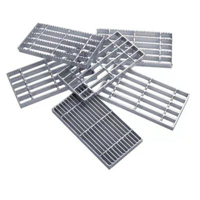 China 304 welded steel grating of untreated or corrosion resistance stainless steel for stair treads, walk way, platform and various flooring for sale