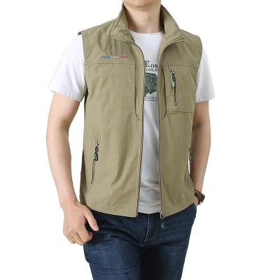 China Shopping Products Category Fashion City 24-35 Years Old Multi Pockets Fisherman Vest for sale