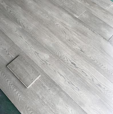 China NEWCOMER 2022 Multilayer Engineered European White Oak Wood Flooring Traditional for sale