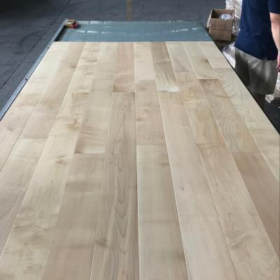 China Maple AB Grade 14/3*120*300-1200mm Engineered Canadian Maple Flooring for sale