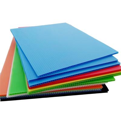 China PP Wholesale 100% Polypropylene Flexible Hollow Panel Corrugated Plastic Roof Panel for sale