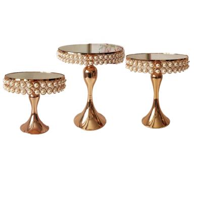 China Aristocratic Table Flower Centerpiece Stand Pearl Gold One Tier Cake Stand Set Table Centerpiece for sale