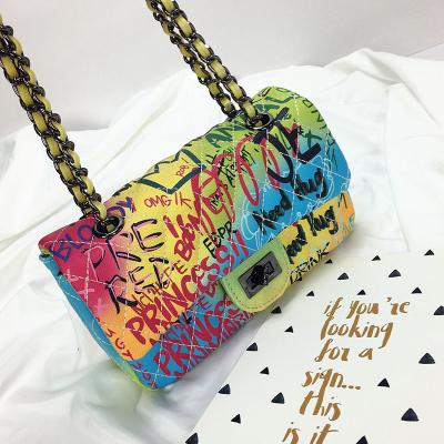 China New 2020 high quality fashion wholesale price christmas printing purses lady purse graffiti woman handbag shoulder bag in running graffiti bags for sale