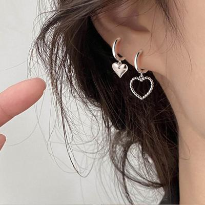 China New Asymmetrical Love Heart Earrings Metal Silver To Color Sweet Elegant Drop Earrings For Women Girls Party Wedding Jewelry Accessories for sale