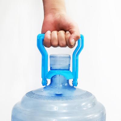 China Bottle Stored Easy Carry Water Jug Handles Water Bottle Grip Tall Pusher Bottle Clips For Wide Neck Containers for sale