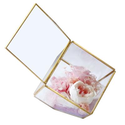 China Wholesale Dry Preserved Celebration Flowers Gift Preserved Fresh Rose With Glass Jewelry Box for sale