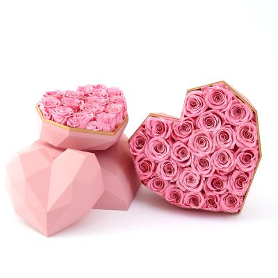 China Wholesale Celebration Valentine's Day Roses Preserved Flower Forever Preserved Rose In A Heart Shaped Box for sale