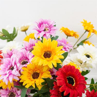 China Wholesale Artificial Silk Flowers Celebration Daisy Flowers Artificial Flowers for sale