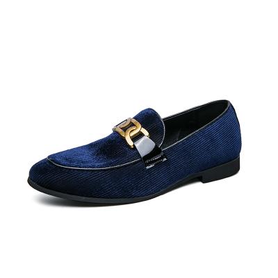 China Royal Flat Fashion Suede Loafers Shoes Plus Size Mens Casual Shoes For Men for sale