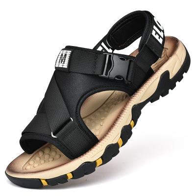 China Outdoor Sport Sandals Woman Beach Men Sandals Best Quality Hook Summer Anti-slippery Buckle for sale