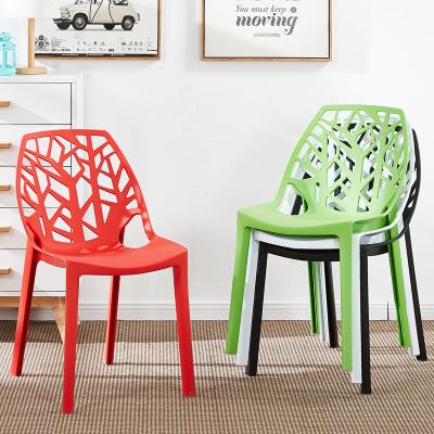 China Wholesale Cheap Price Modern Home Furniture High Quality Luxury Design All Plastic PP Dining Chair Modern Dinner Chairs Leisure Plastic Chair for sale