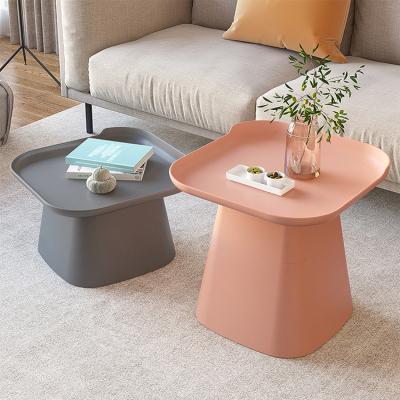 China Modern Minimalist Nordic Modern Design Customized Round PP Plastic Cafe Side Table For Living Room for sale