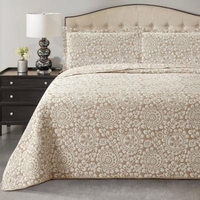 China Modern Elegant Luxury Jacquard Bedspread Polyester On Bed Wholesale Bedspreads for sale