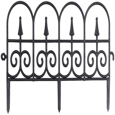 China Easily Assembled Retractable Movable Metal PVC Plastic Decorative Border Panels Garden Fences for sale