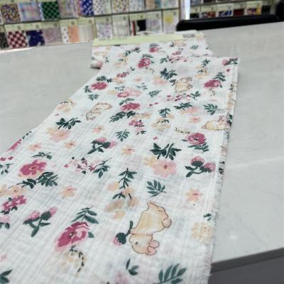 China Anti-Static Gauze Crinkled Muslin Tie Dye Fabric for Pajamas Fabric digital Printed Plain Woven 100% Cotton High Quality Double Layers for sale