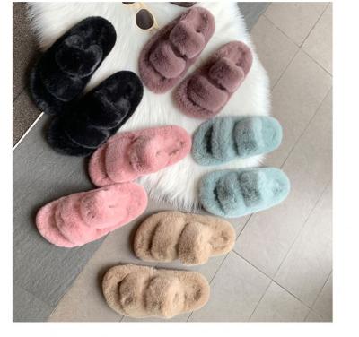 China Durable Fluffy Open Toe Indoor Slippers , Wholesale Women Faux Fur Slider Slippers for sale