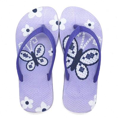 China Fashion Trend Flip Flops Summer White Fashion Rubber Slipper For Lady for sale