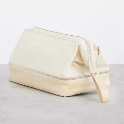 China Zipper Closure Makeup Bag for Secure Storage of Private Label Products for sale