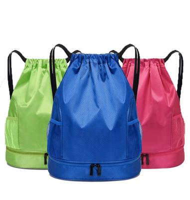 Chine Sacs à dos en corde à tirer imperméable OEM/ODM acceptable pour les femmes hommes sport sac de gym de plage à vendre