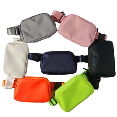 China 2024 Nylon Women Belt Cross Body Waist Bag for Dog Bum Bag and Sports Workout Running for sale