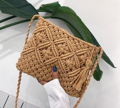 China Other Pattern Type Handmade Cotton Rope Straw Women Hand Bags Vintage Tassels Beach Bags for sale