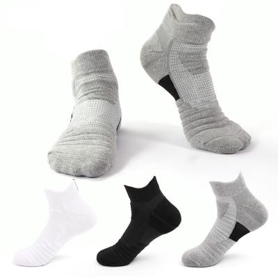 China Mens Breathable Crew Sport Sock Black Mesh Terry Custom Cotton Hoops Men's Athletic Basketball Golf Socks OEM Supplier for sale