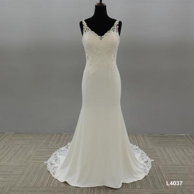 China V-Neckline Anti-Static Lace Beading Appliques Bridal Simple Wedding Dress Without Back For Bride for sale