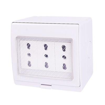 China Residential/Multipurpose Italy and Chilli Design IP55 Waterproof Wall Sockets and Switch 3 Gang Socket for Outdoor for sale