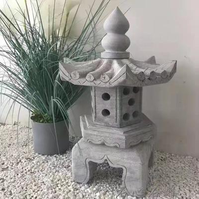 China Japanese Hot Sales Garden Pagoda Decoration Japanese Stone Lantern for sale