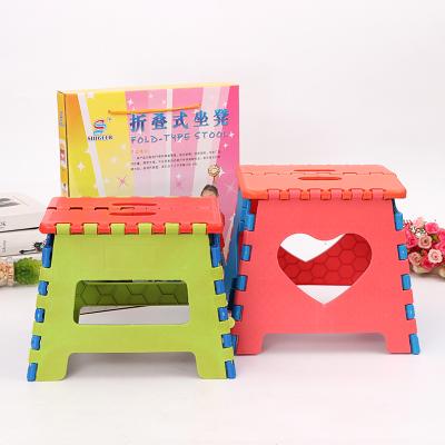 China Factory Direct Selling Fashion Kids Portable Plastic Folding Foot Stool Eco-friendly Design for sale