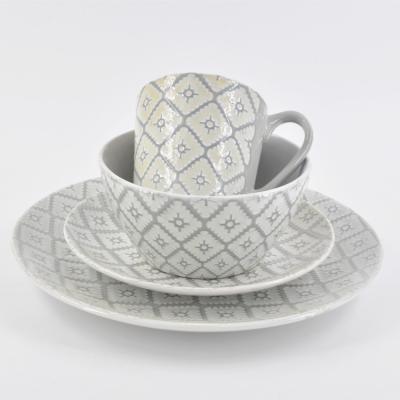 China Elegance 16pcs Fine Bone China Printing Sustainable Pad Casual Dinnerware Sets for sale