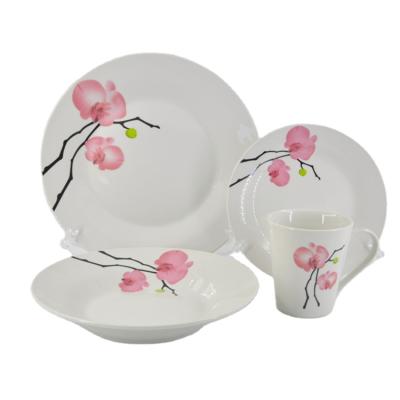 China Sustainable Decal 16 Pcs Plates Dinnerware Sets Luxury Porcelain Dinnerware Sets for sale