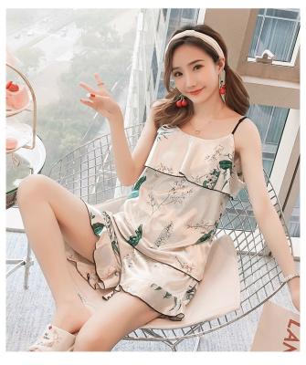 China Thermal Hot Women Homewear Removable Lace Padded Camisoles And Beaches Satin Nightgown Silk Camisole Shorts Comfortable Pajamas for sale