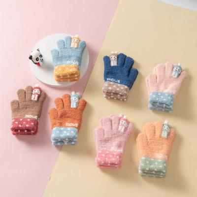 China Daily life 5-10 years old children's gloves with fleece lovely cartoon children's thick outdoor recycling to keep the gloves warm for sale