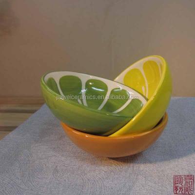 China Sustainable Factory Direct Wholesale Fruit Design Ceramic Salar Bowl for sale