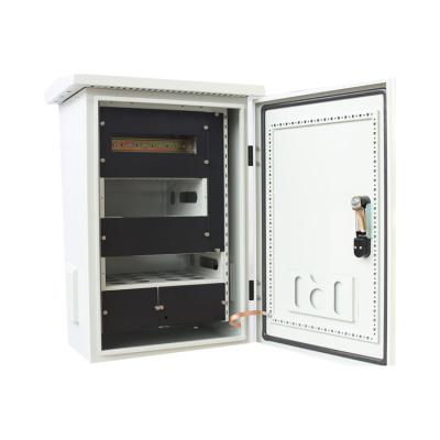 中国 Waterproof electrical box customized stainless steel power distribution box outdoor rainproof 販売のため