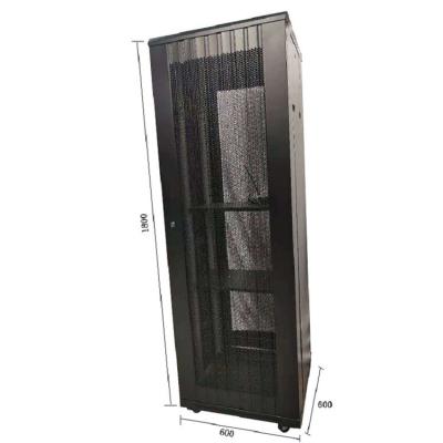 中国 19 inch 37 u Server Cabinet Data Center Smart Server Rack Waterproof Network Cabinet with Mesh Door 販売のため