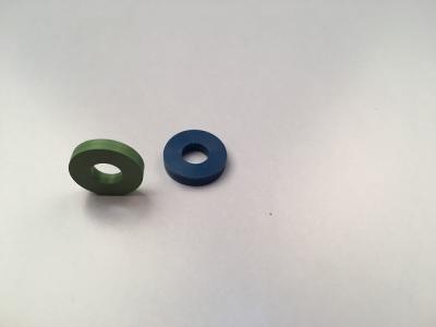 China FKM Fluoroelastomer O Ring Seals / Green FKM O Rings 60- 90 Shore Hardness for sale