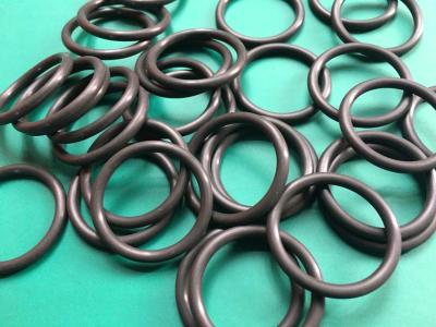 China AS568 FKM 60 Kust Fluoroelastomer Zwarte FKM O Ring Seals For Auto Te koop