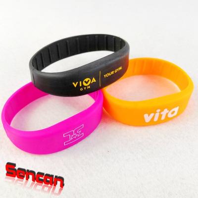 China New design waterproof / waterproof printable SI HF silicone nfc rfid wristband /wristband for sale