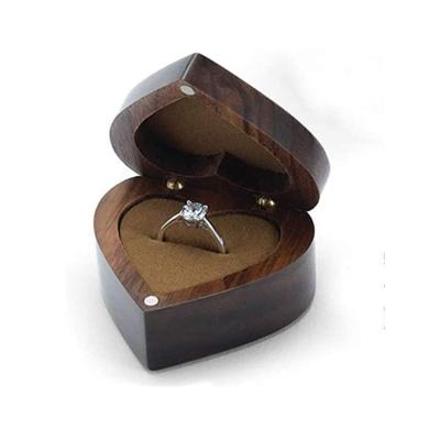 China Art Factory New Custom Heart Shaped Solid Wooden Magnetic Earring Ring Box Wedding Ring Box Folk for sale