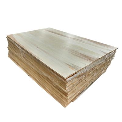 China Traditional Factory Wholesale Solid Wood Panel Prices Certificated Poplar Wood Planks for sale