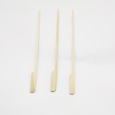 China Thermal resistance 100% natural bamboo round stick barbecue skewer biodegradable bamboo stick for sale for sale