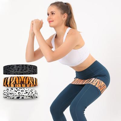 China Factory Price Anti Slip Hip Circle Yoga Mini Fitness Bands Resistance Loop Durable Exercise Bands With Handles for sale