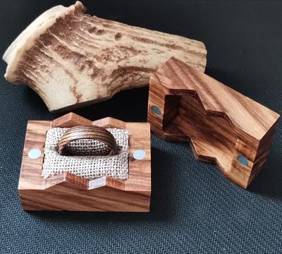 China Factory direct solid wood proposal or commitment of zebra wood lightning shape ring wooden box for storage for sale