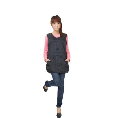 China Professional Waterproof Salon Hairdressing Working Cloth Beauty Salon Uniform Apron With Pocket for sale