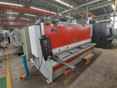 China Hotels Metal Cutting Machine Tool , Hydraulic Swing Beam Sheet Metal Shearing Machine for sale