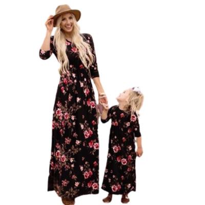 China Anti-Static Mom Daughter Parent Child Clothing Kids Clothing Mother Daughter Matching Dresses for sale