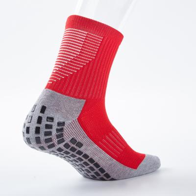 China Breathable Custom Clean Logo Women Yoga Men Soccer Basketball Non-slip Rubber Grip Crew Sports Unique Socks for sale