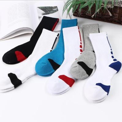 China MOQ Breathable Loose Classic Stockings Terry Cushion Crew Fancy Sport Socks Men's Elite Basketball Thick Socks for sale